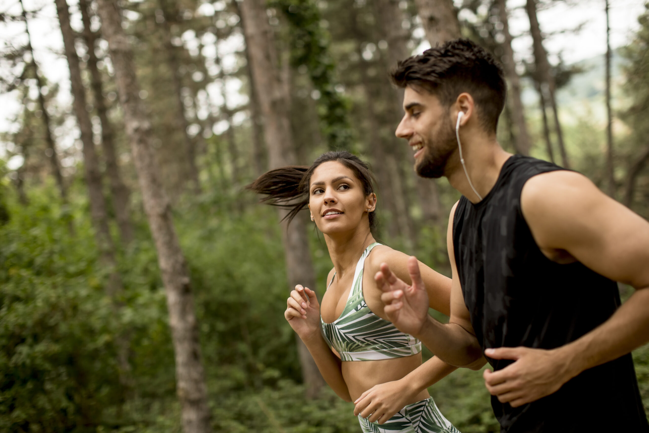 Young fitness couple