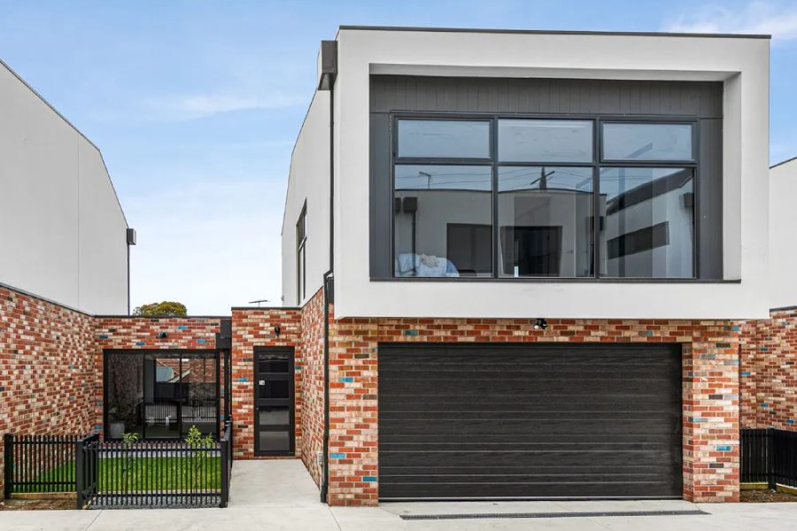 12/685 Somerton Road Facade