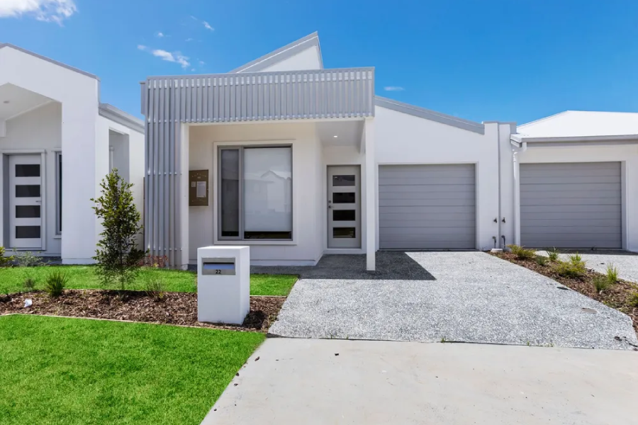 22 Seaspray Court Facade