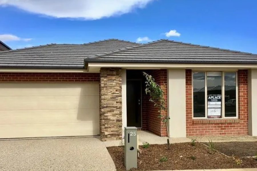 25 Blacksmith Way Facade