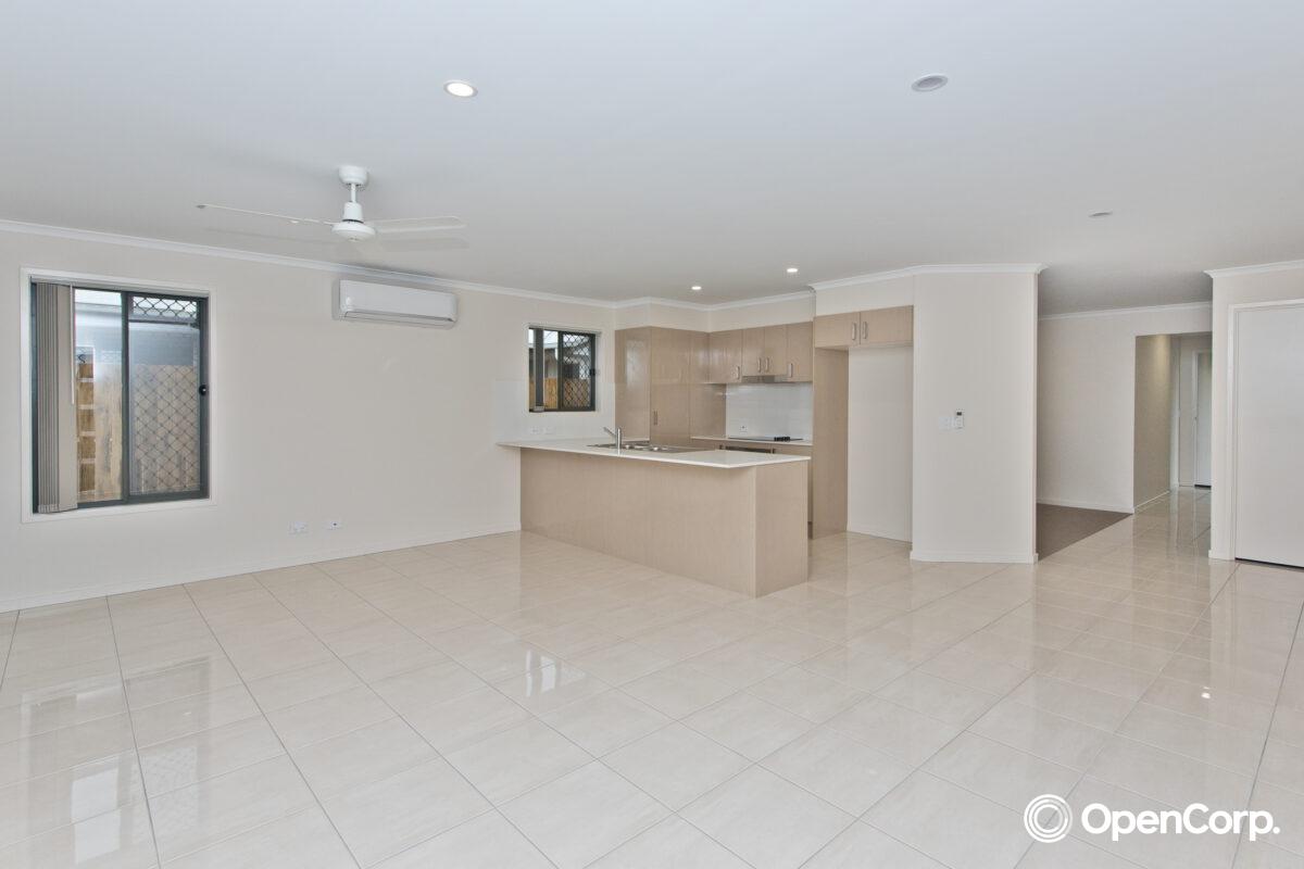 12 Riverview Parkway, GRIFFIN, QLD 4503