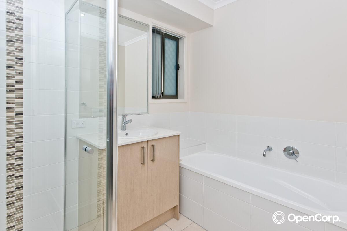 12 Riverview Parkway, GRIFFIN, QLD 4503