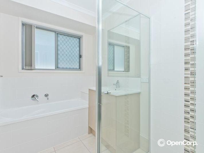 65 Sandalwood Crescent, GRIFFIN, QLD 4503