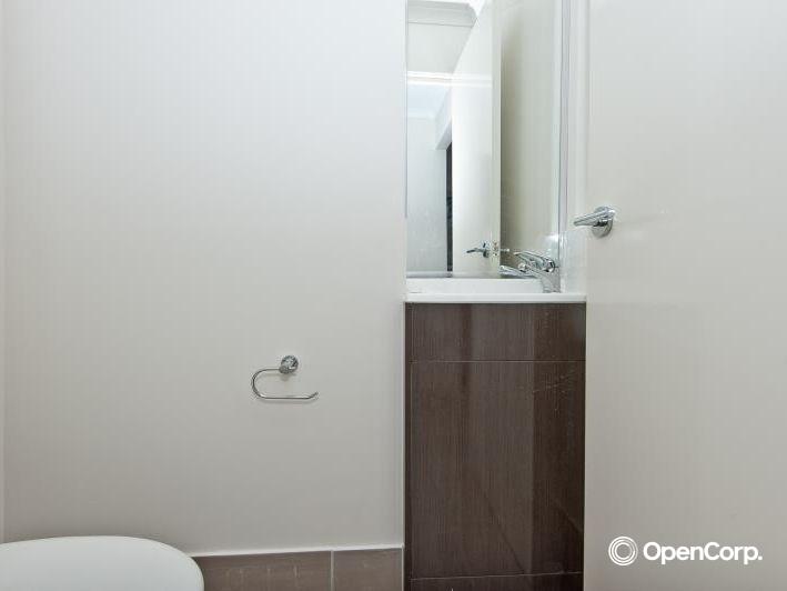 9 Monsato Close, UPPER KEDRON, QLD 4055