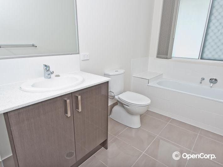 9 Monsato Close, UPPER KEDRON, QLD 4055