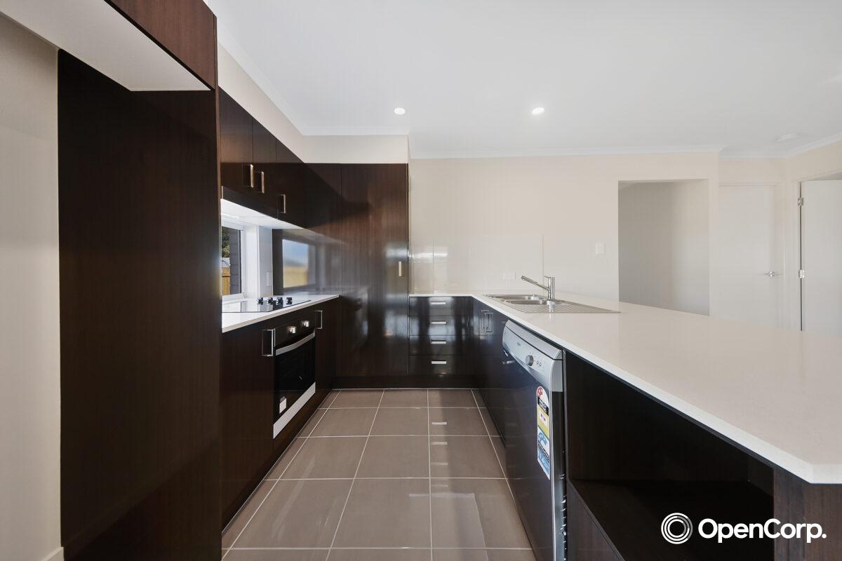 32 Barnes St, Mango Hill, QLD 4509