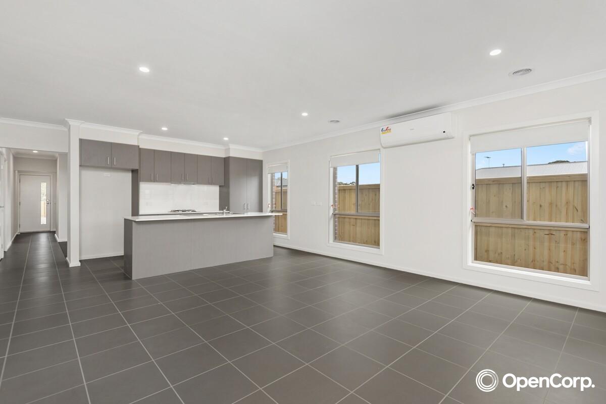 6 Telopia Street, Clyde, VIC 3978