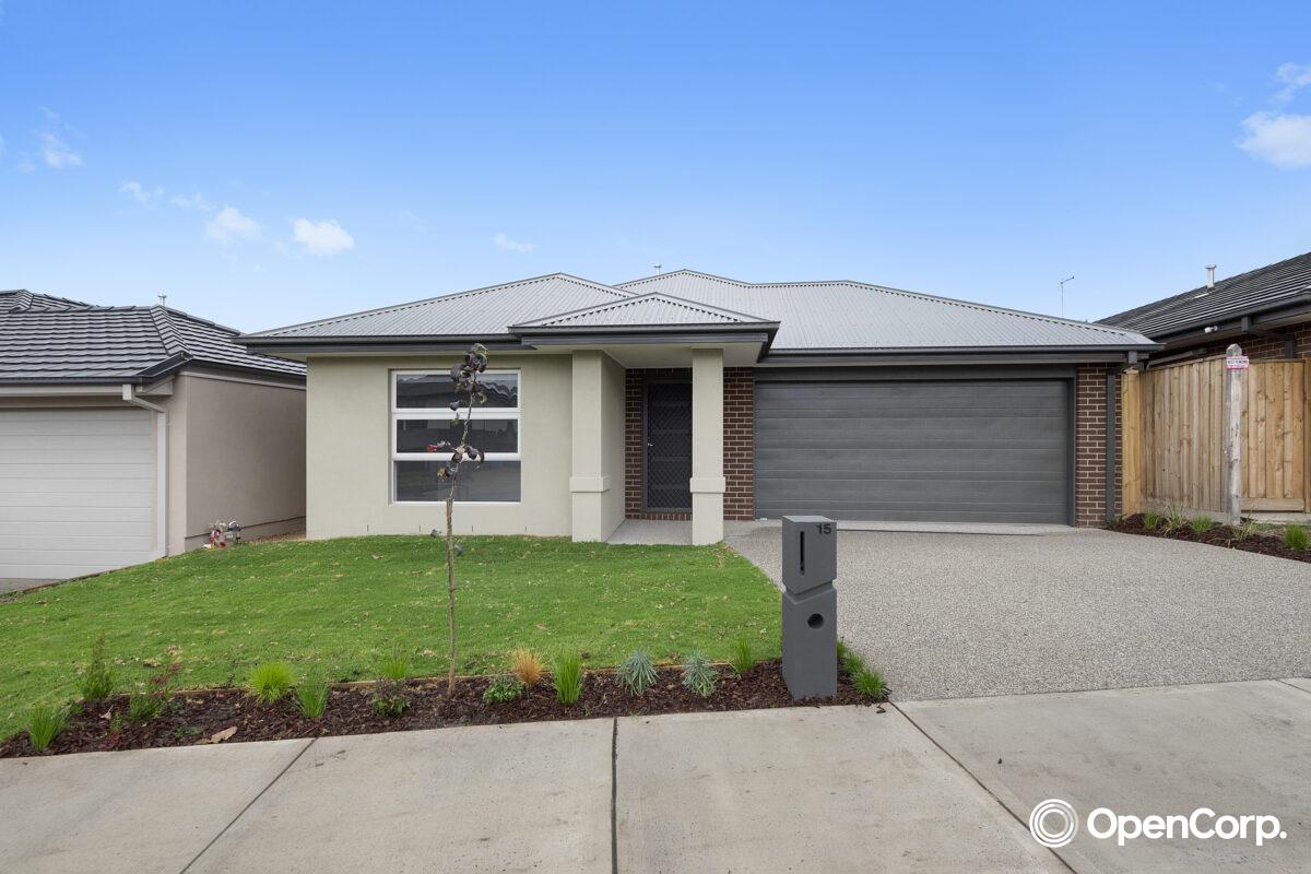 15 Garrard Crescent, Clyde, VIC 3978