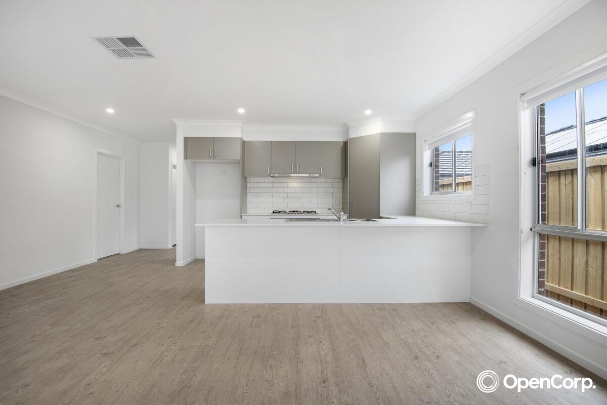 15 Garrard Crescent, Clyde, VIC 3978