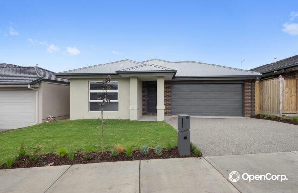 15 Garrard Crescent, Clyde, VIC 3978