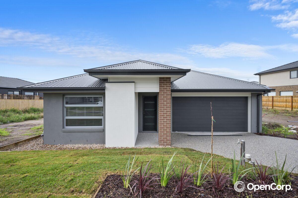 30 Skyway Ave, WOLLERT, VIC 3750
