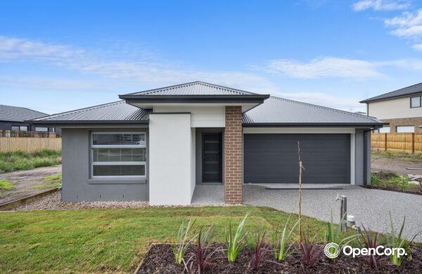 30 Skyway Ave, WOLLERT, VIC 3750