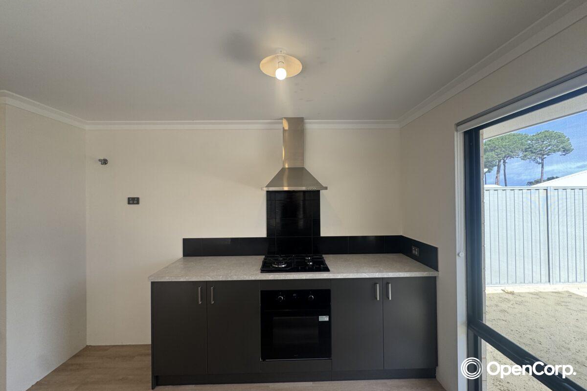 8 Hoking Cove, ELLENBROOK, WA 6069