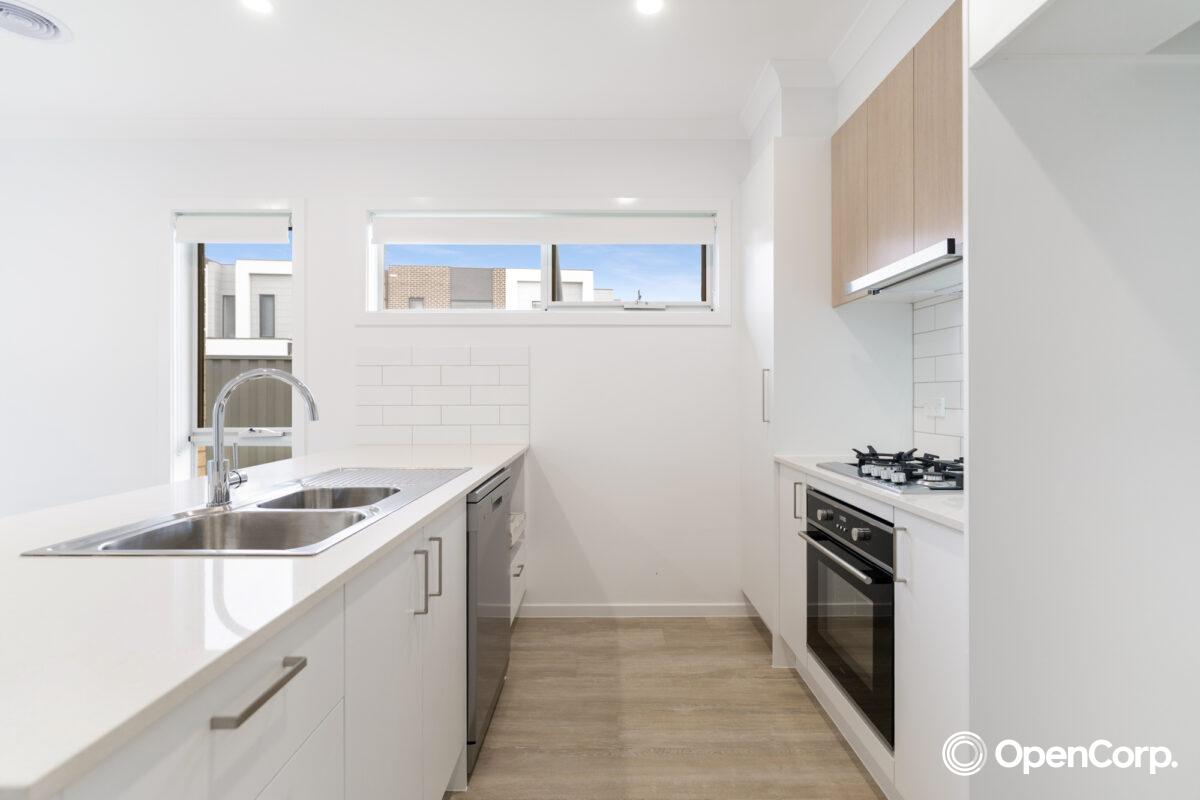 17 Baldwin Road, Fraser Rise, VIC 3336
