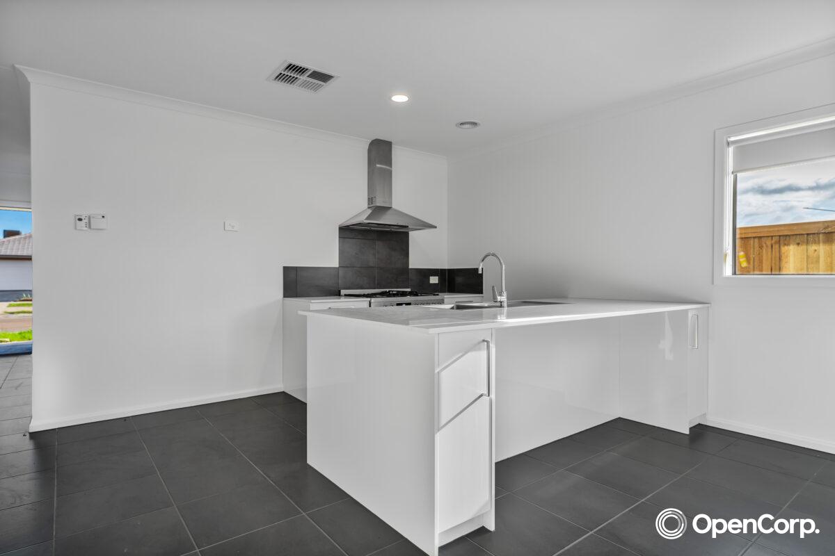 113 Pear Parade, Fraser Rise, VIC 3336