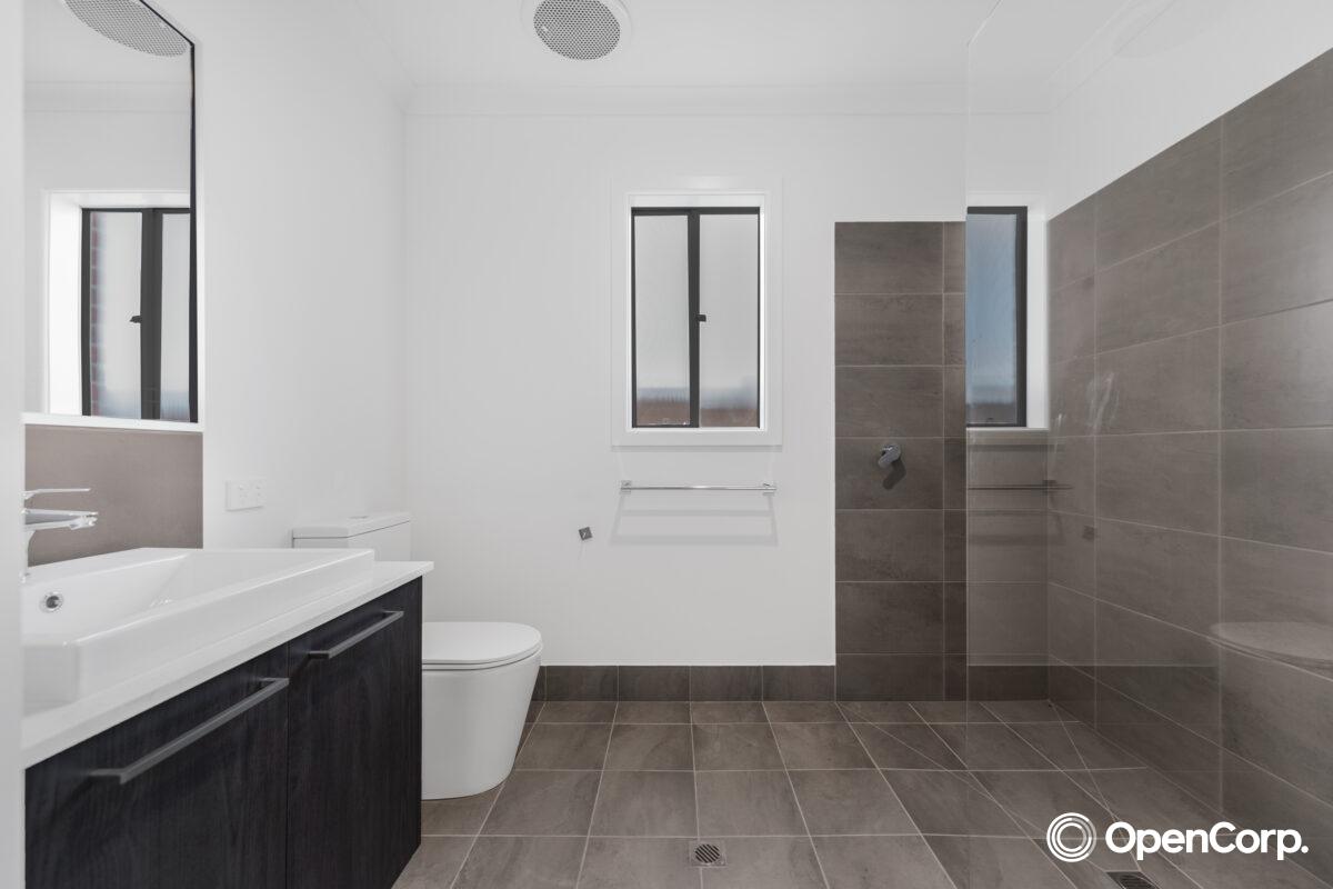115 Pear Parade, Fraser Rise, VIC 3336