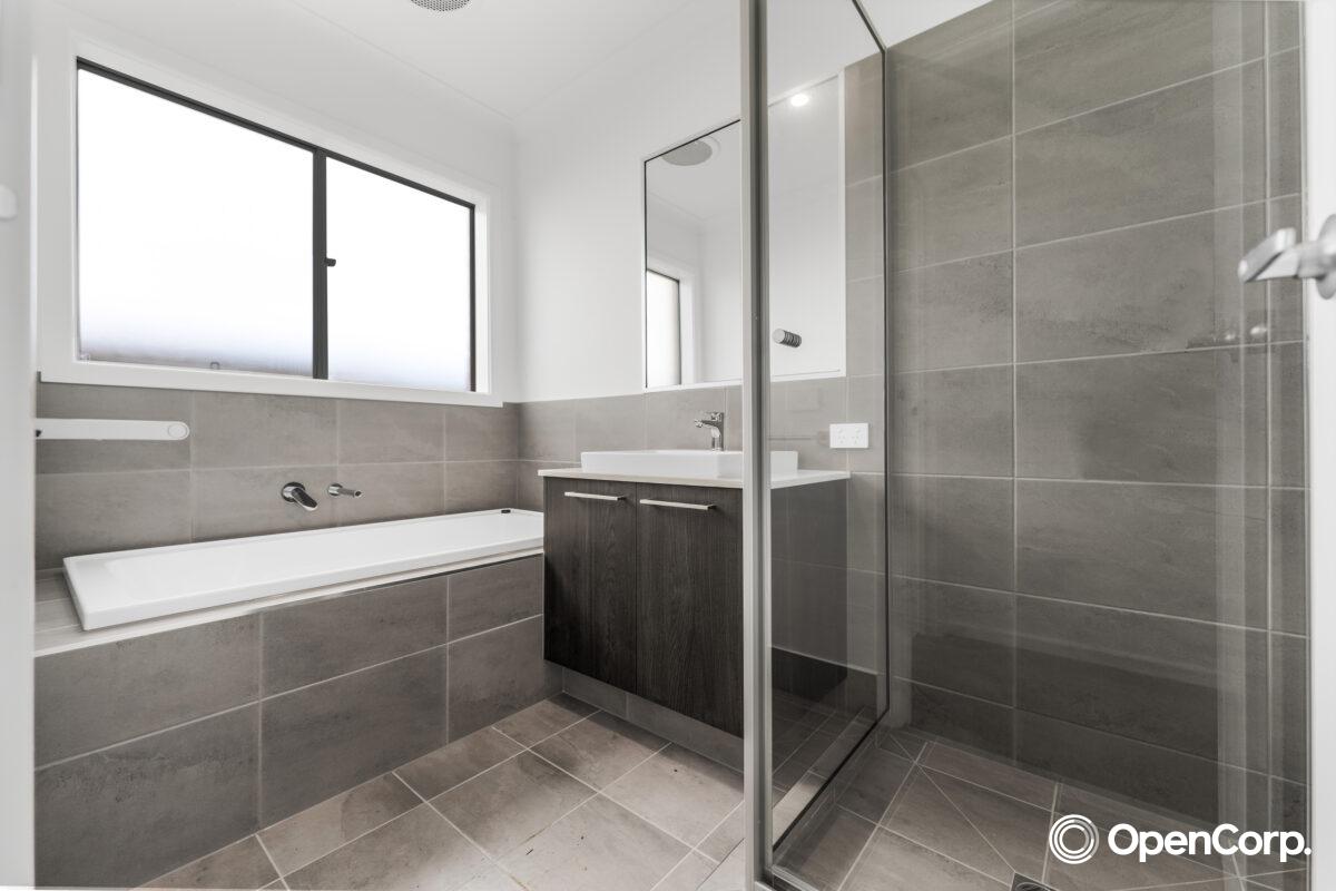 115 Pear Parade, Fraser Rise, VIC 3336