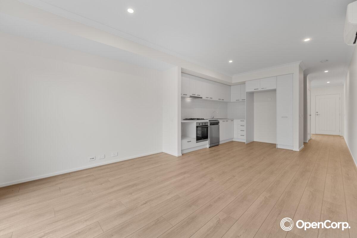 16 Bondi Walk, Berwick, VIC 3806