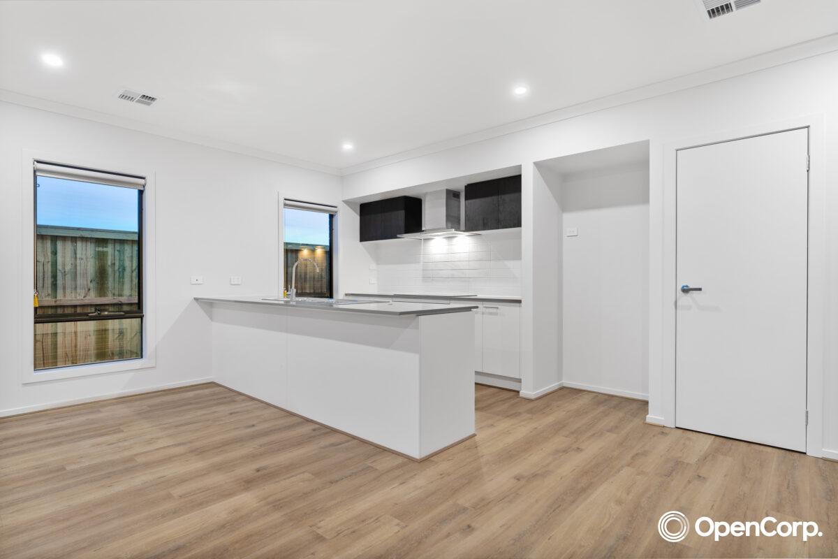 10 Chol Street, Thornhill Park, VIC 3335