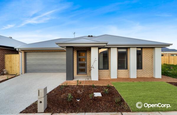 10 Chol Street, Thornhill Park, VIC 3335