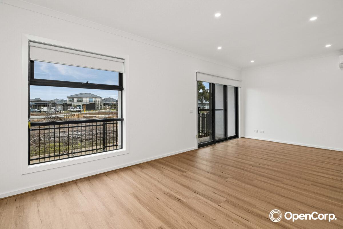 23 Buckwheat Walk, Mickleham, VIC 3064