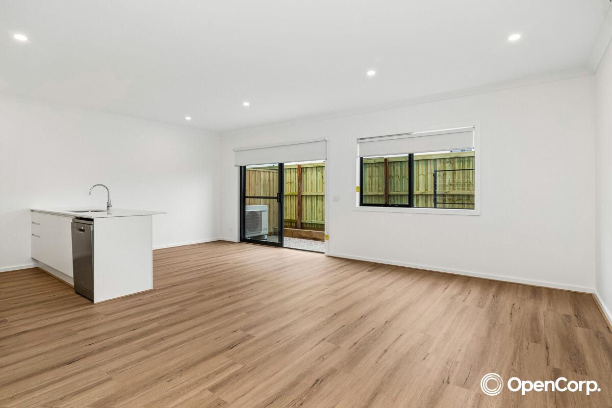 6 Cassia Way, Mickleham, VIC 3064