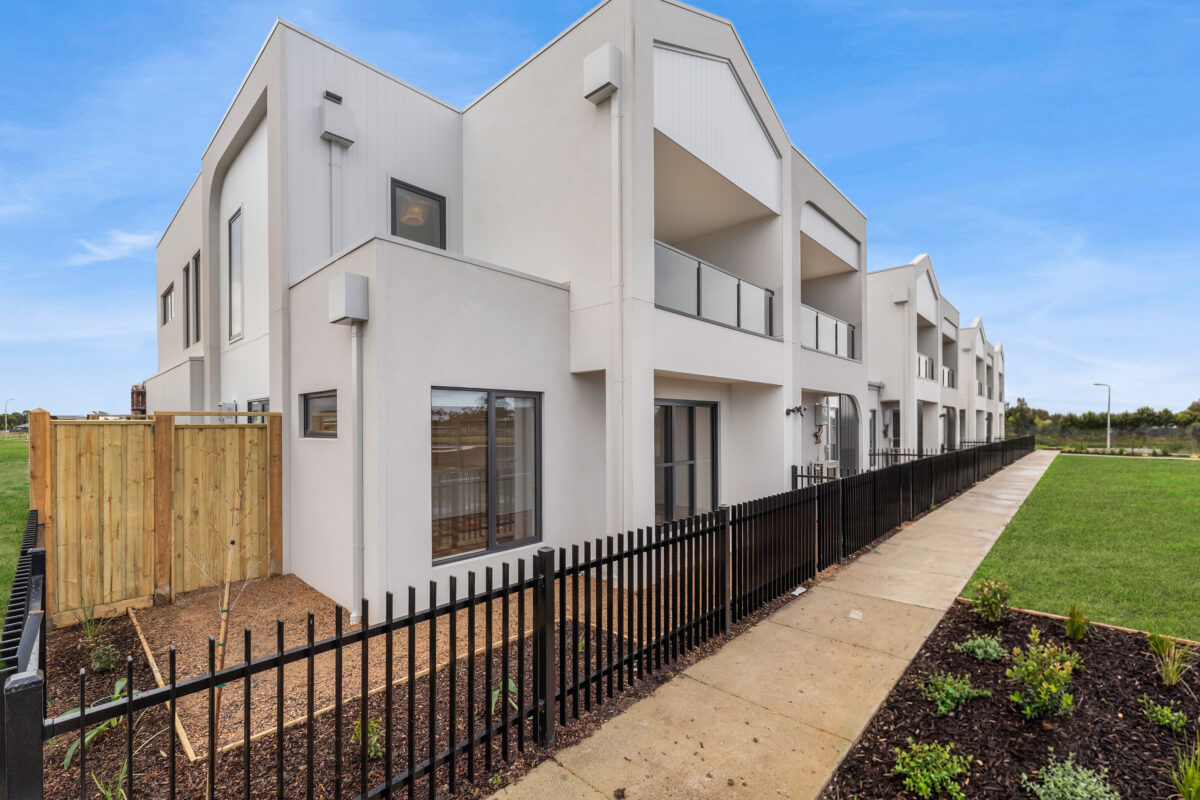 49 Buckwheat Walk, Mickleham, VIC 3064