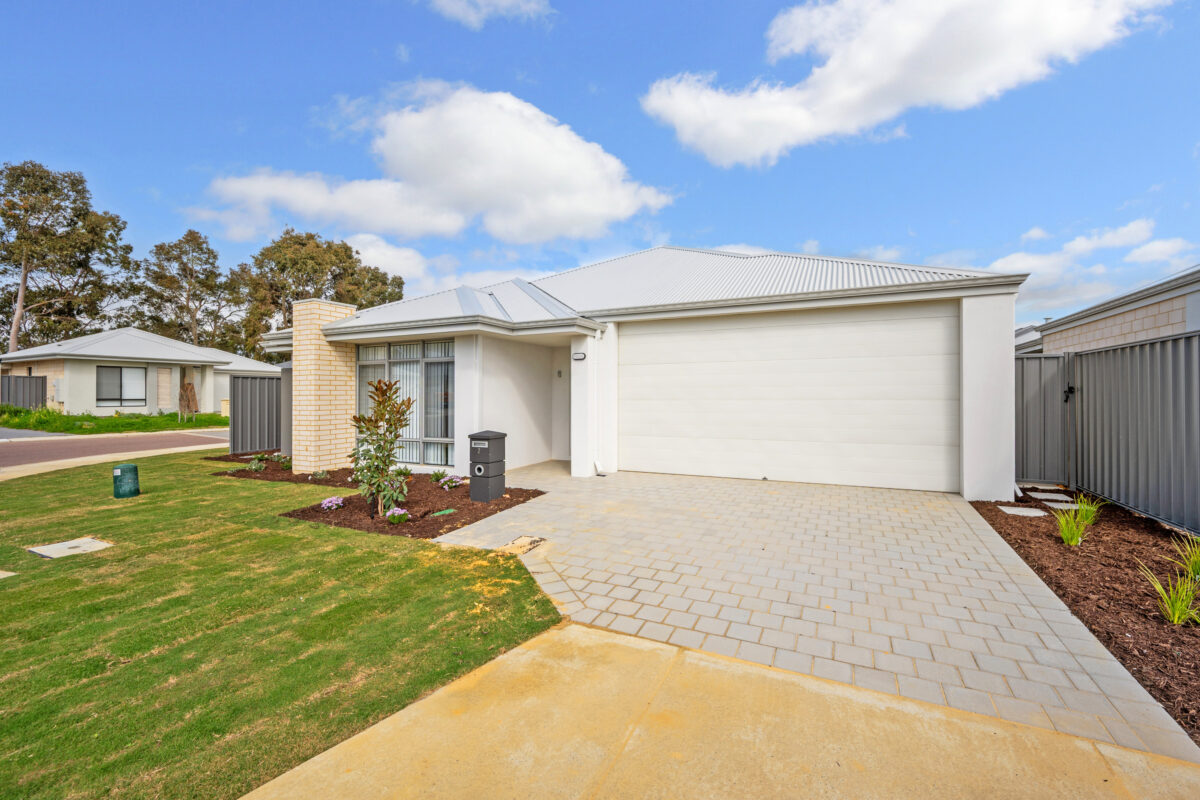 2 Callabonna Street, CHAMPION LAKES, WA 6111