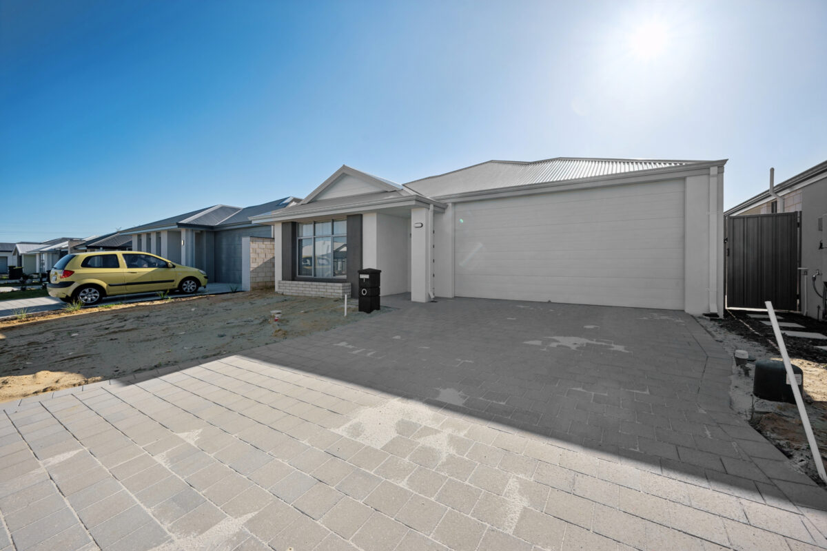 7 Angove Way, CHAMPION LAKES, WA 6111