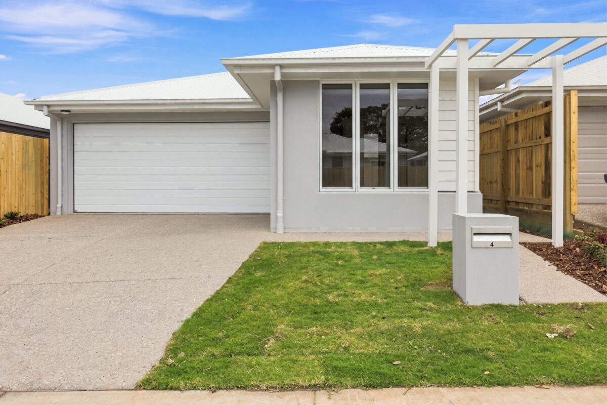 4 Califer Street, Morayfield, QLD 4506