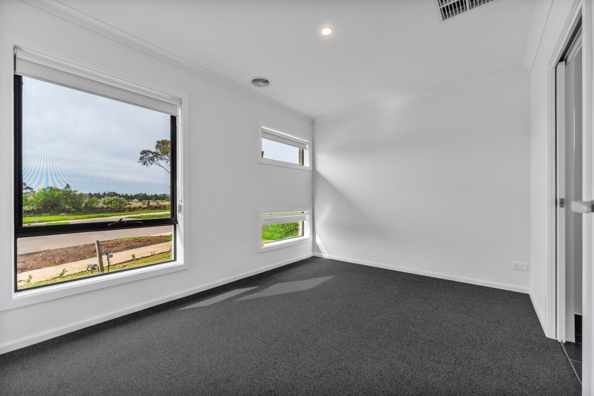 6 Wildacre Way, Rockbank, VIC 3335