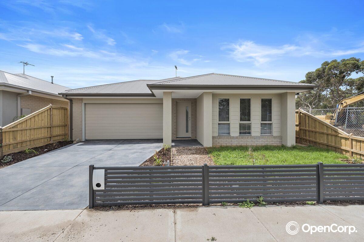 9 Marquee Circuit, GREENVALE, VIC 3059