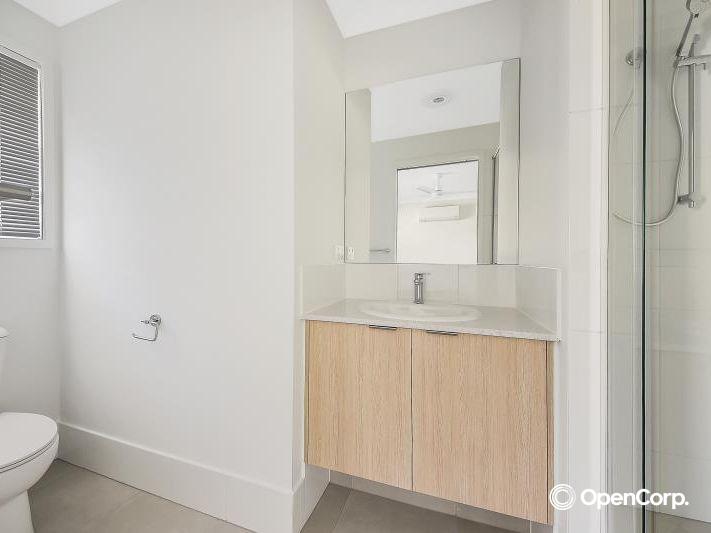 8 Bonnyton Street, THORNLANDS, QLD 4164