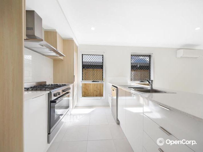 8 Bonnyton Street, THORNLANDS, QLD 4164