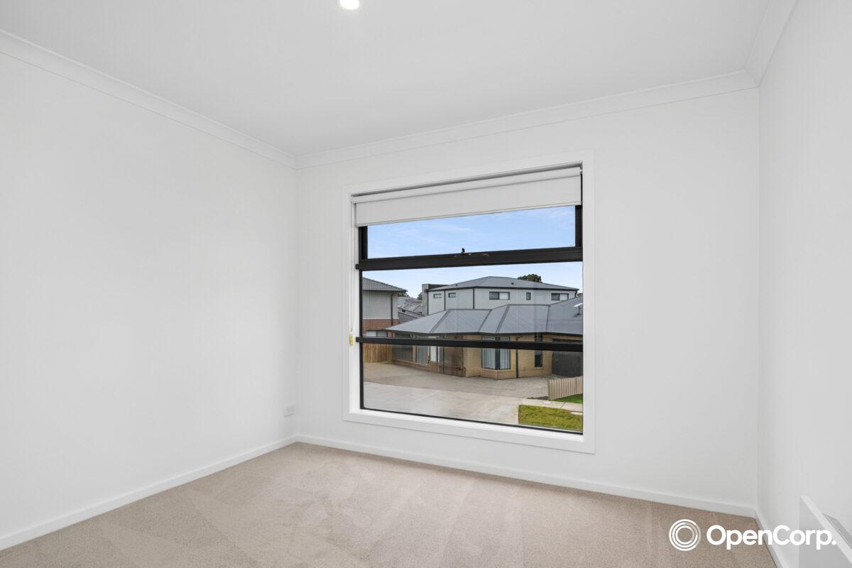 27 Buckwheat Walk, Mickleham, VIC 3064