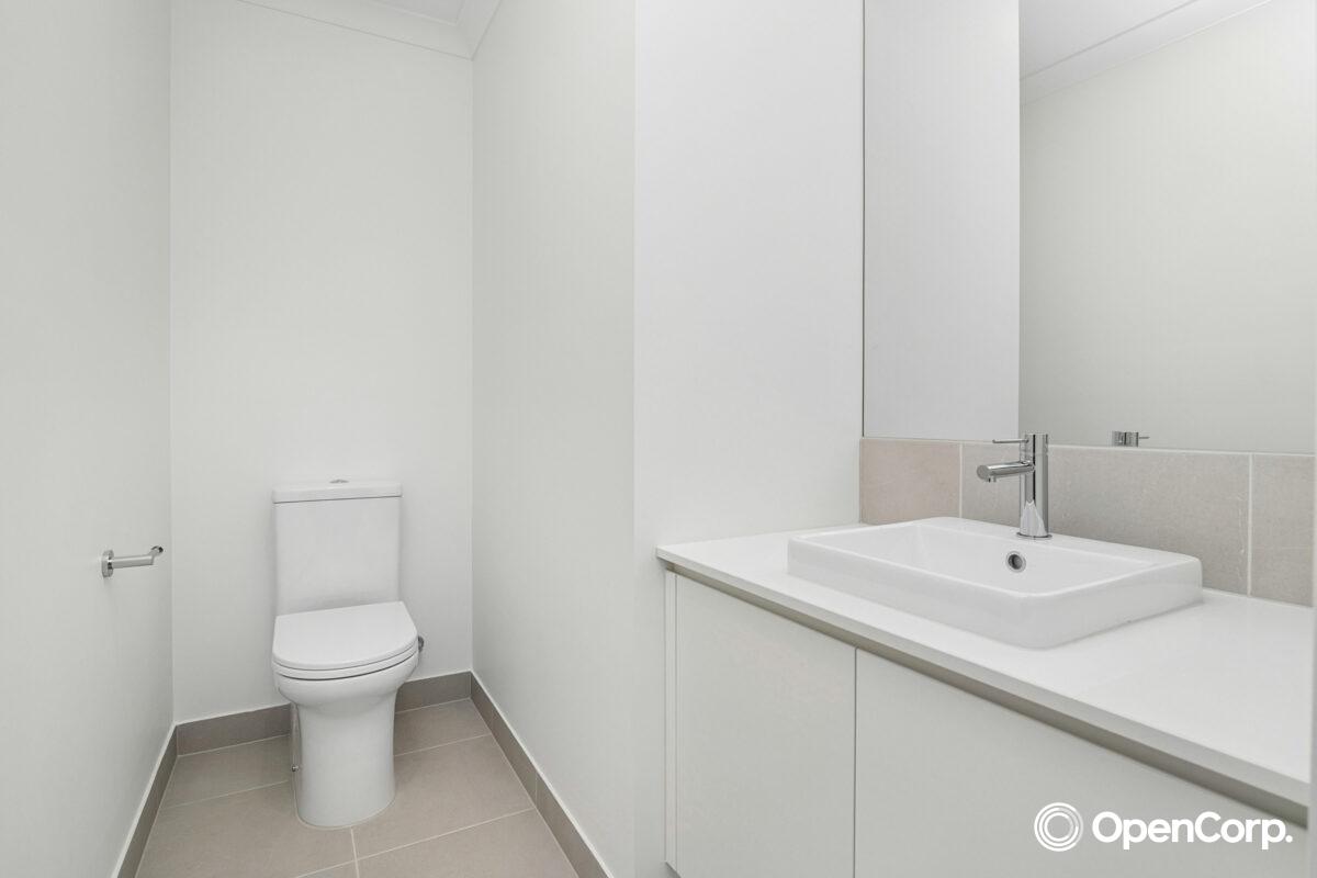 27 Buckwheat Walk, Mickleham, VIC 3064