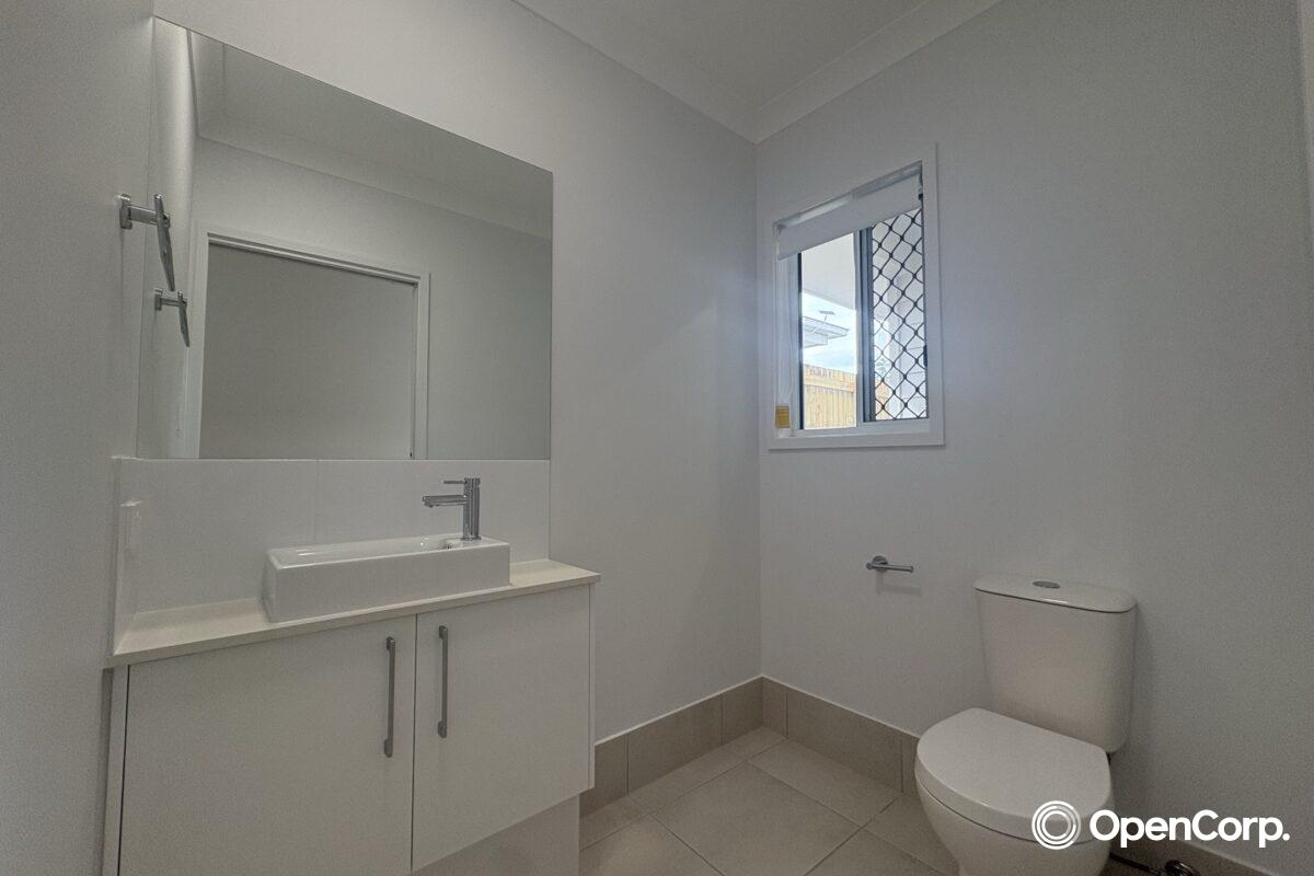 4 Califer Street, Morayfield, QLD 4506