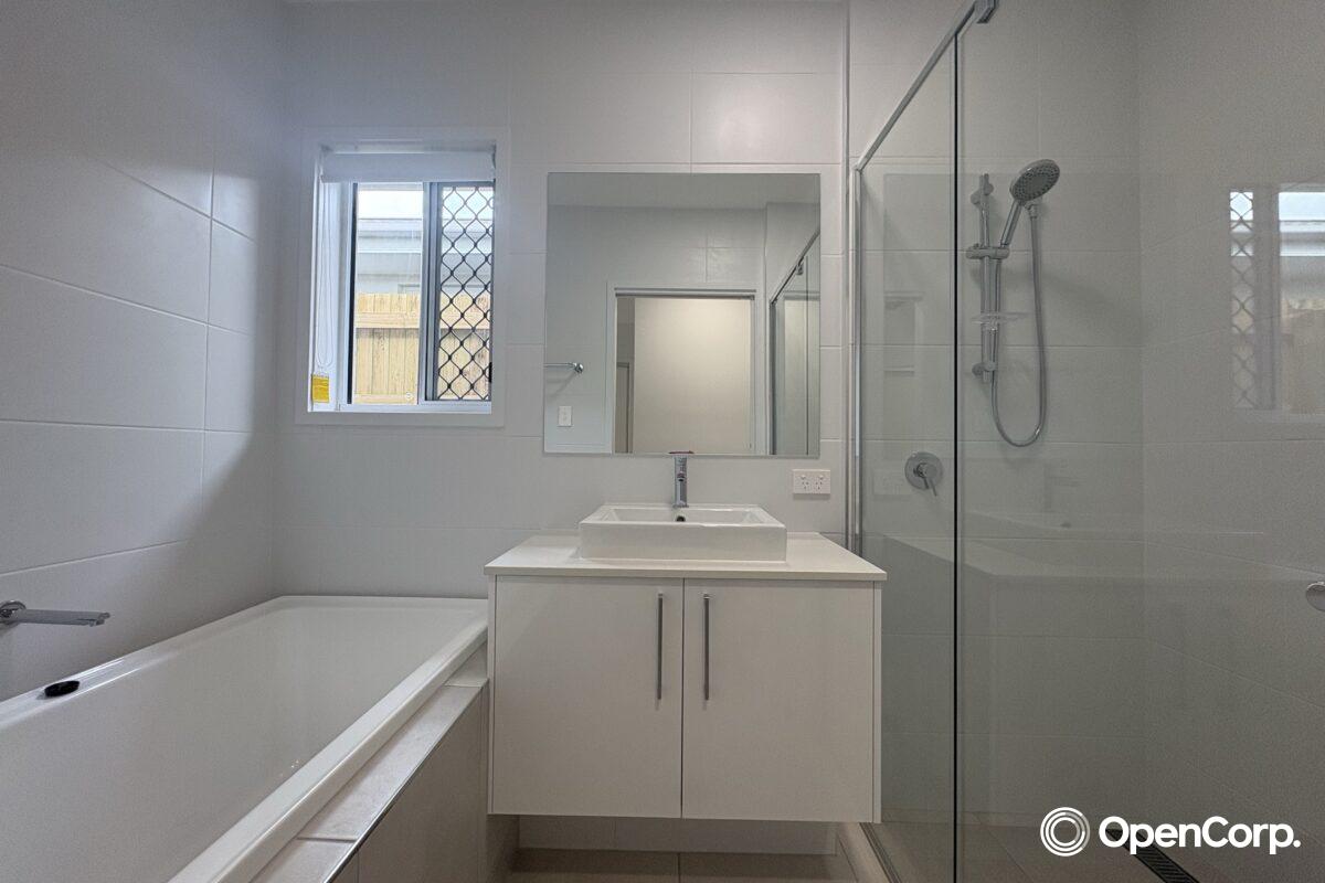 4 Califer Street, Morayfield, QLD 4506