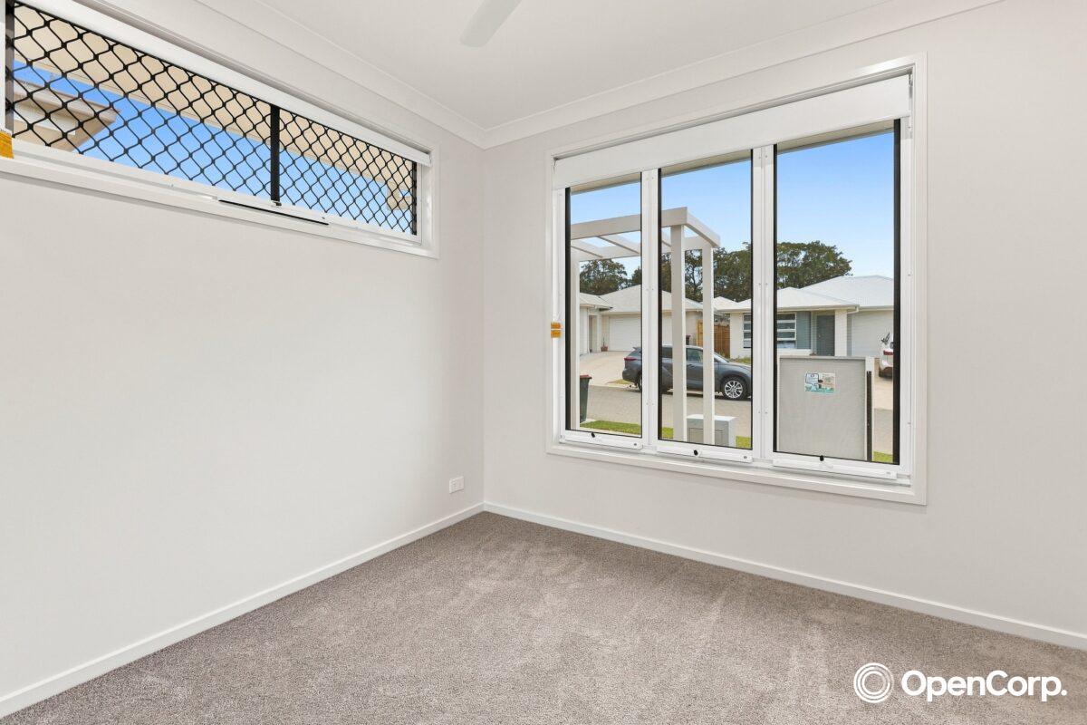 4 Califer Street, Morayfield, QLD 4506