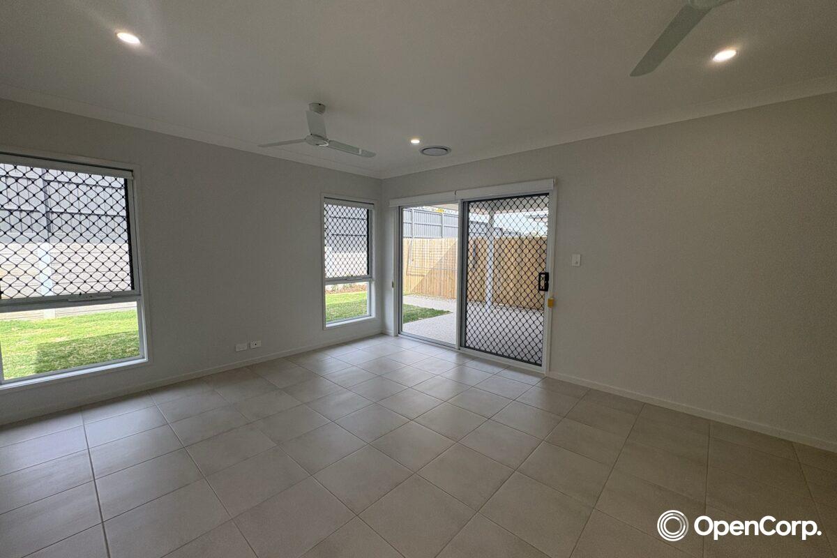 4 Ferry Street, MORAYFIELD, QLD 4506
