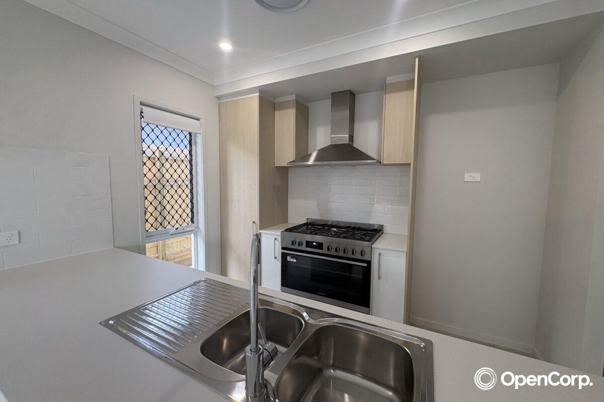 11 Ferry Street, MORAYFIELD, QLD 4506