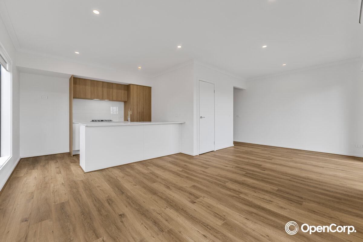 49 Buckwheat Walk, Mickleham, VIC 3064