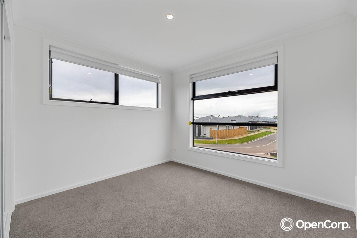 49 Buckwheat Walk, Mickleham, VIC 3064