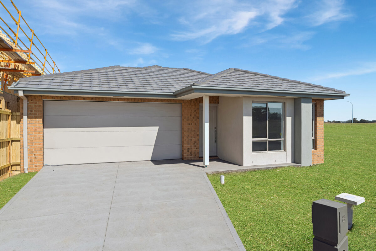 8 Tara Circuit, Donnybrook, VIC 3064