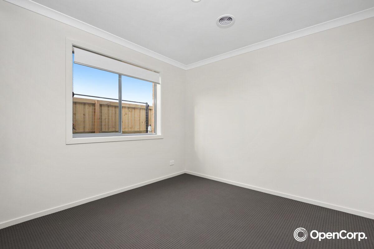5 Avisha Way, GREENVALE, VIC 3059