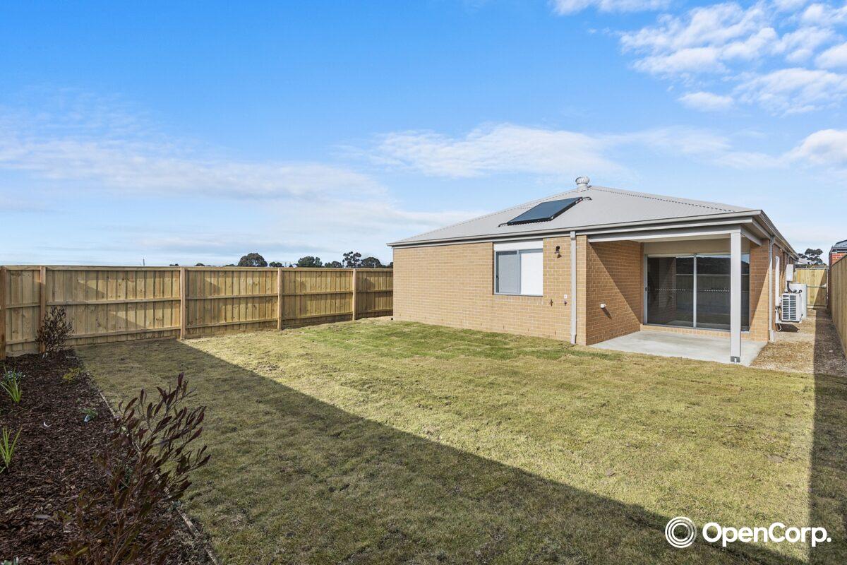 5 Avisha Way, GREENVALE, VIC 3059