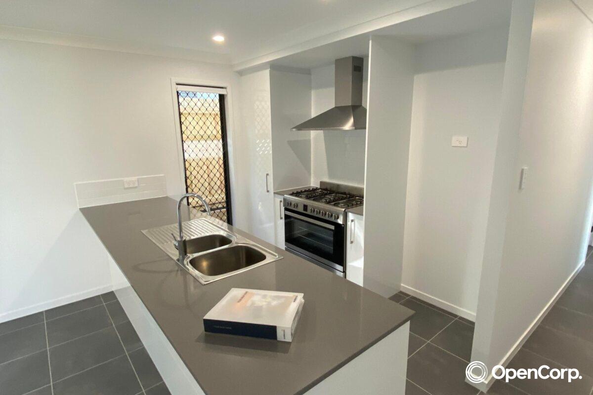 14 Zenith Place, PALLARA, QLD 4110