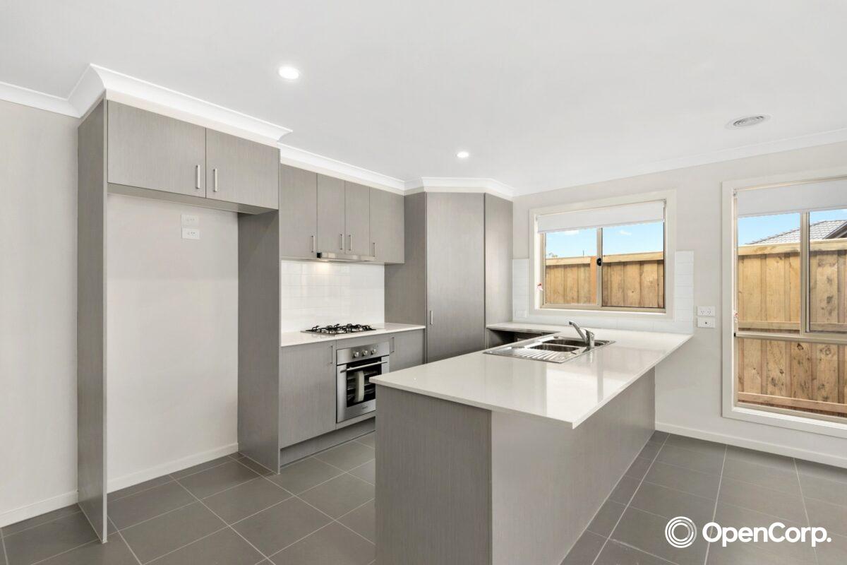 22 Carat Street, Greenvale, VIC 3059