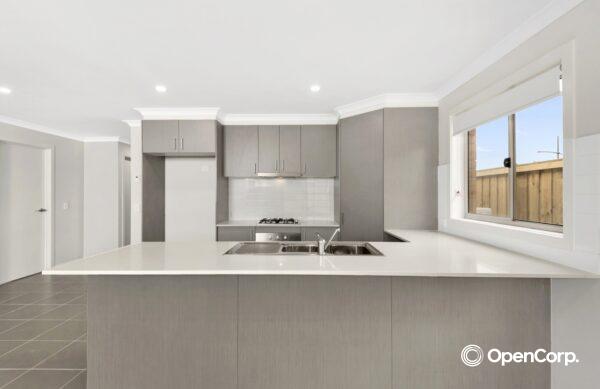22 Carat Street, Greenvale, VIC 3059