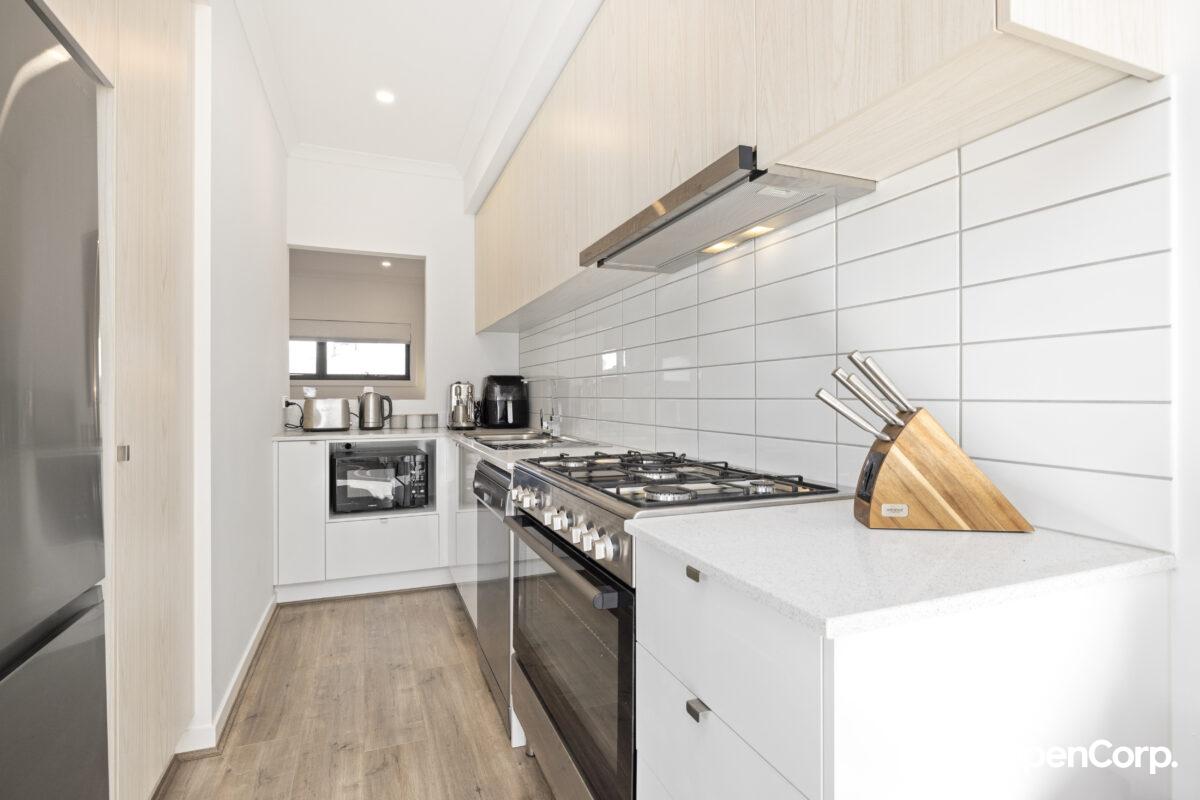 7/32 McCormicks Rd, Skye, VIC 3977